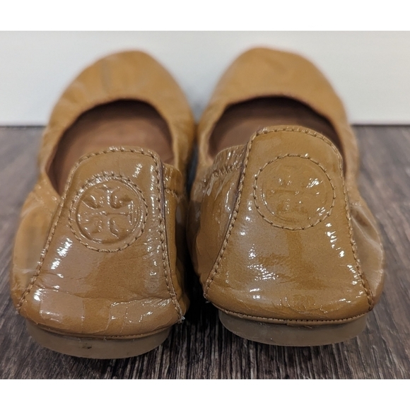 Tory Burch Tan Eddie Ballet Flats Patent Leather Size 7.5 - Picture 8 of 14